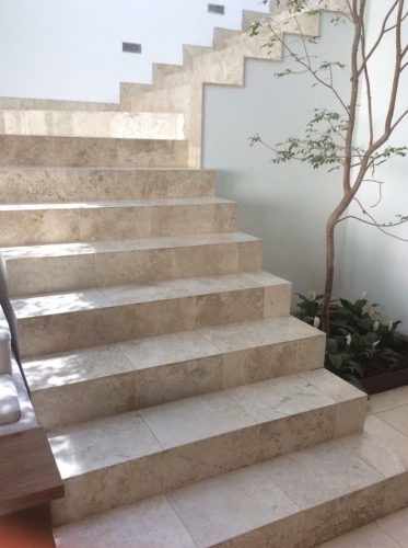 Mármol Fiorito beige